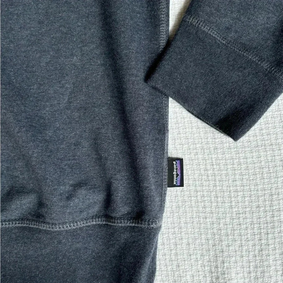 Patagonia Sweatshirt Women’s S Camping Outdoors Mountains Hiking Worn Wear - Picture 3 of 8